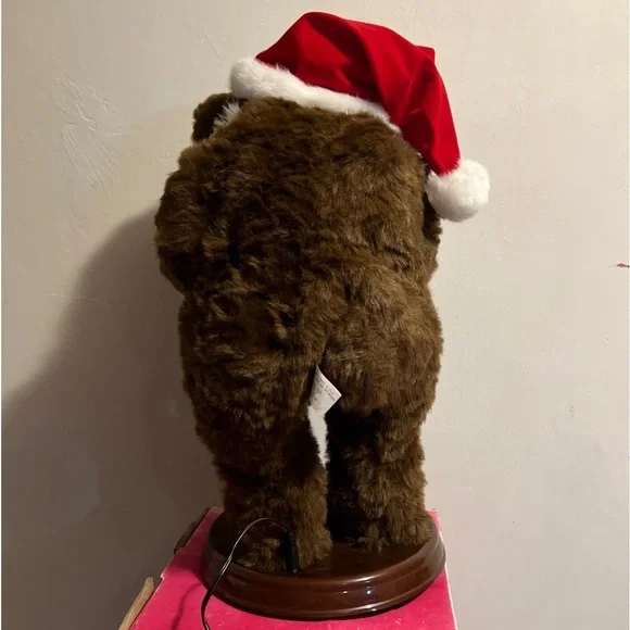Dillard's Trimmings 18" Dancing Bear Plays Here Comes Santa Claus Swings Sways - Picture 5 of 9